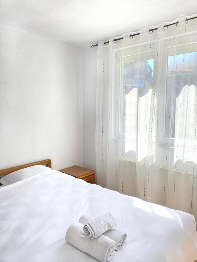פרישטינה Zogu Apartments - City Center מראה חיצוני תמונה