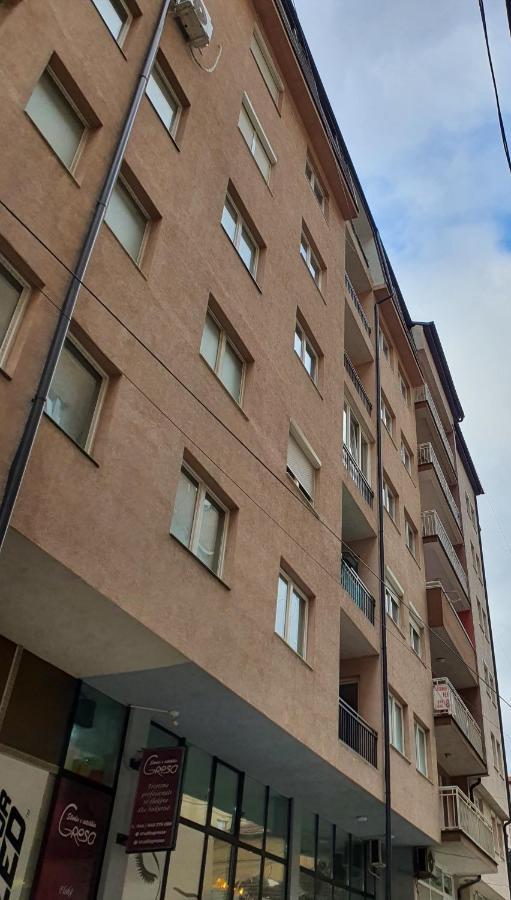 פרישטינה Zogu Apartments - City Center מראה חיצוני תמונה