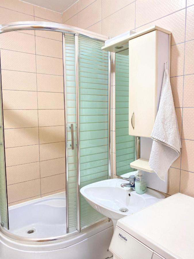 פרישטינה Zogu Apartments - City Center מראה חיצוני תמונה