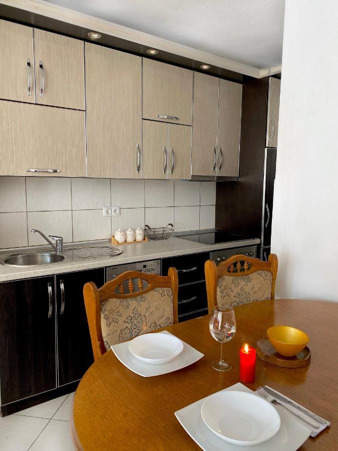 פרישטינה Zogu Apartments - City Center מראה חיצוני תמונה
